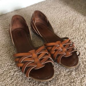 Mossimo Harrache Sandals